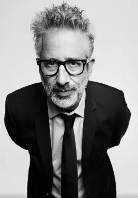 犀利吐槽！《大卫·巴迪尔：犹太人不算数》：一场关于身份认同与社会偏见的爆笑脱口秀